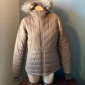 Beautiful Columbia Winter jacket EUC